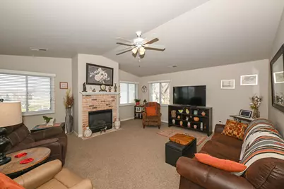 1111 N Sunnyslope Dr #201, Racine, WI 53406 - Photo 20