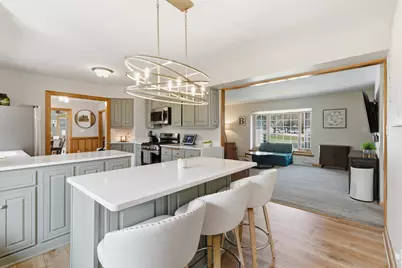 N95W19929  Marson Ct, Menomonee Falls, WI 53051 - Photo 10