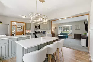 N95W19929 Marson Ct, Menomonee Falls, WI 53051 - Photo 10