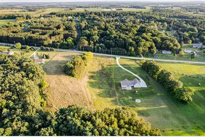 1980  Paradise Dr, Trenton, WI 53095 - Photo 4