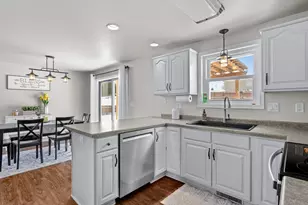 204 S 7th Ave, Saint Nazianz, WI 54232 - Photo 10