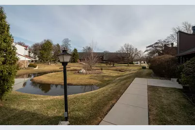 5190  Woodbridge Ln, Greenfield, WI 53221 - Photo 24