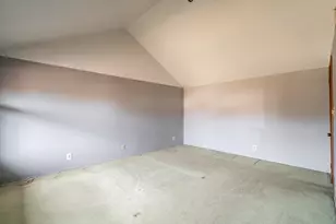 5190 Woodbridge Ln, Greenfield, WI 53221 - Photo 16