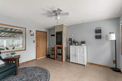 10506 W Grange Ave, Hales Corners, WI 53130 - Photo 12