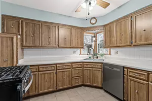 10506 W Grange Ave, Hales Corners, WI 53130 - Photo 4