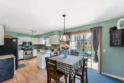 1320  Montclair Pl, Fort Atkinson, WI 53538 - Photo 6