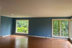 8551 North Point Dr, Fox Point, WI 53217 - Photo 8