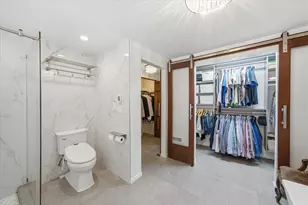 10270 N Range Line Ct, Mequon, WI 53092 - Photo 24