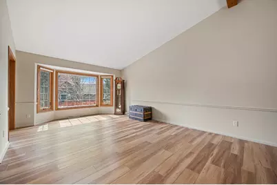 3827 S Oakbrook Dr, Greenfield, WI 53228 - Photo 4