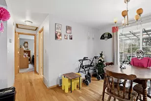 1221 Summit St, Manitowoc, WI 54220 - Photo 8