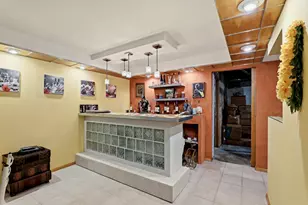 1221 Summit St, Manitowoc, WI 54220 - Photo 16