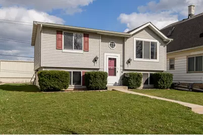 4622 N 125th St, Butler, WI 53007 - Photo 2