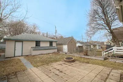2715 N Oakland Ave, Milwaukee, WI 53211 - Photo 32