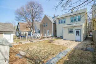 2715 N Oakland Ave, Milwaukee, WI 53211 - Photo 34