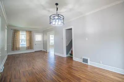 2715 N Oakland Ave, Milwaukee, WI 53211 - Photo 10