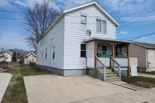 1330 45th St, Kenosha, WI 53140 - Photo 2