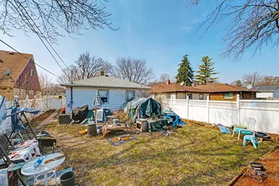 4646 N 72nd St, Milwaukee, WI 53218 - Photo 6