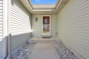 1280 Orchard Cir, Oconomowoc, WI 53066 - Photo 2