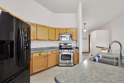 1280  Orchard Cir, Oconomowoc, WI 53066 - Photo 16