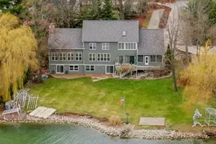 W277N3016 Rocky Point Rd, Pewaukee, WI 53072 - Photo 2