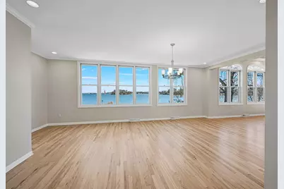 W277N3016  Rocky Point Rd, Pewaukee, WI 53072 - Photo 16