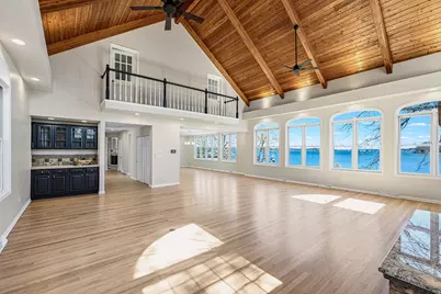 W277N3016  Rocky Point Rd, Pewaukee, WI 53072 - Photo 12