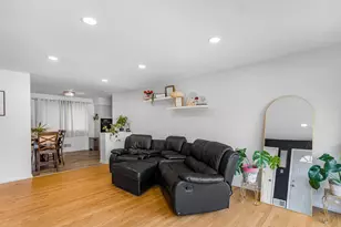 3572 S Sunset Dr, Milwaukee, WI 53220 - Photo 4