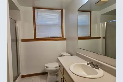 9325 W Darnel Ave, Milwaukee, WI 53224 - Photo 18