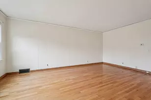 4858 N Shoreland Ave, Whitefish Bay, WI 53217 - Photo 6