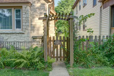 2640 N 48th St, Milwaukee, WI 53210 - Photo 36