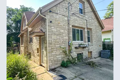 2640 N 48th St, Milwaukee, WI 53210 - Photo 6