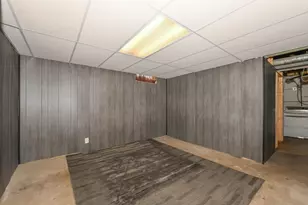 2566 S 64th St, Milwaukee, WI 53219 - Photo 26