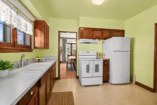 2505 N 82nd St, Wauwatosa, WI 53213 - Photo 24