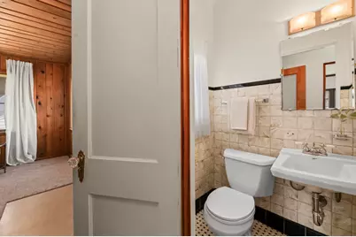 2505 N 82nd St, Wauwatosa, WI 53213 - Photo 16