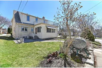 2505 N 82nd St, Wauwatosa, WI 53213 - Photo 38