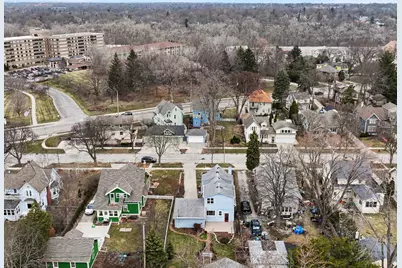 8205  Chestnut St, Wauwatosa, WI 53213 - Photo 4