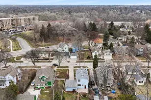 8205 Chestnut St, Wauwatosa, WI 53213 - Photo 4