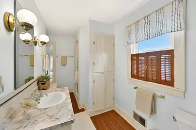 8205  Chestnut St, Wauwatosa, WI 53213 - Photo 26