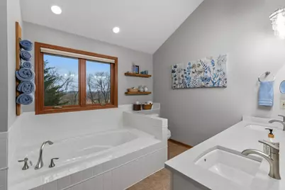 1925  Field Cliffe Dr, Richfield, WI 53076 - Photo 24