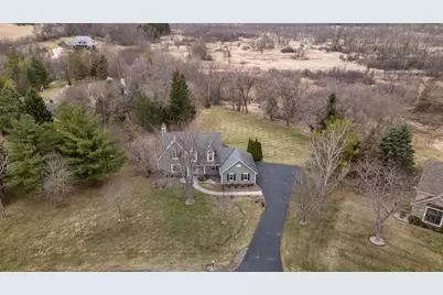 1925  Field Cliffe Dr, Richfield, WI 53076 - Photo 44