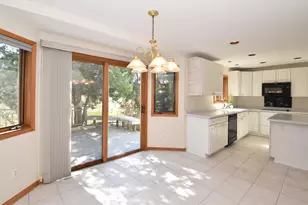 1104 Riverway Ct, Pewaukee, WI 53072 - Photo 20