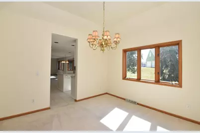 1104  Riverway Ct, Pewaukee, WI 53072 - Photo 14