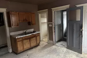 2838 N 40th St, Milwaukee, WI 53210 - Photo 2