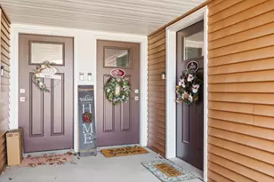 3808 Sunnyside Dr, La Crosse, WI 54601 - Photo 4