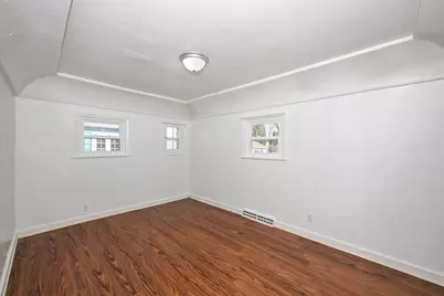 130 S 74th St, Milwaukee, WI 53214 - Photo 12