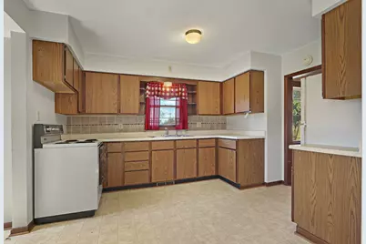 34911 W State St, Burlington, WI 53105 - Photo 6