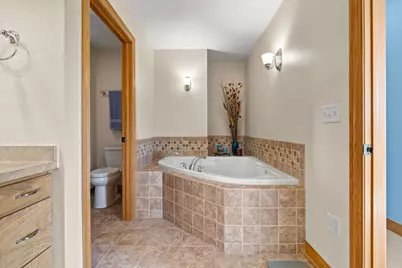 1721  Centennial Ln, Racine, WI 53406 - Photo 18