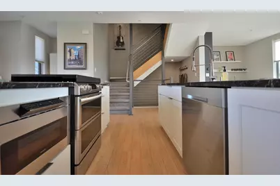 305  Mill Reserve Dr, Waukesha, WI 53188 - Photo 12