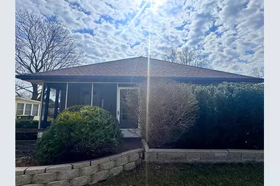 733 N Glenn Dr, Waukesha, WI 53188 - Photo 2