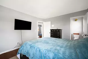 1230 Fox Point Dr, Waukesha, WI 53189 - Photo 16